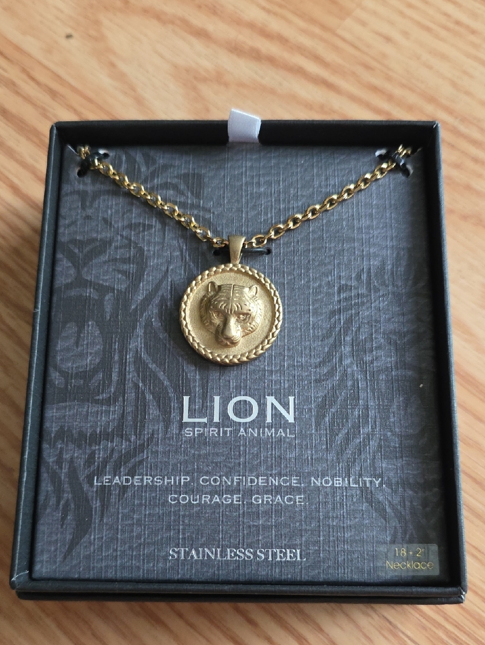 Bain x Miller Men's Lion Spirit Animal Necklace